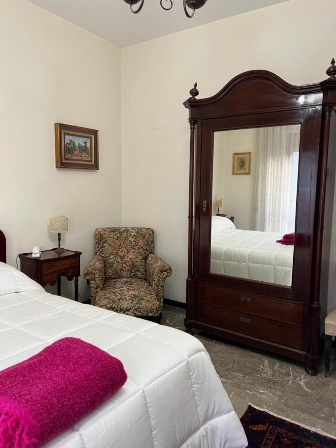 Holiday & House - Imparato Palermo Centro Politeama Exterior foto